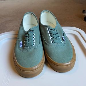 Duck Green and Gum Low Top Vans